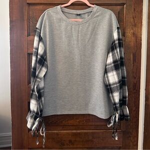 Gray Plaid Sleeve Top